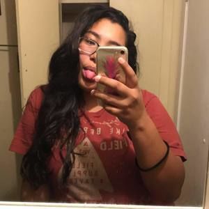 Meet your Posher, Anahi